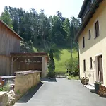 Natur-aktiv-hof Thiem Farma Pottenstein
